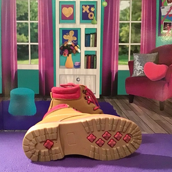 Girls Pink Trim Beige Boots Size 1 - Picture 4 of 5